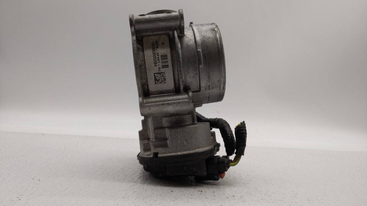 2013-2022 Ford Escape Throttle Body P/N:DS7E-9F991-AF DS7E-9F991-AJ Fits 2013 2014 2015 2016 2017 2018 2019 2020 2021 2022 OEM Used Auto Parts - Oemusedautoparts1.com