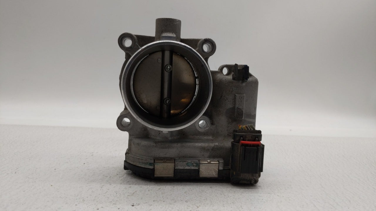 2014-2018 Ford Focus Throttle Body P/N:DS7E-9F991-BB Fits 2014 2015 2016 2017 2018 2019 2020 2021 2022 OEM Used Auto Parts - Oemusedautoparts1.com