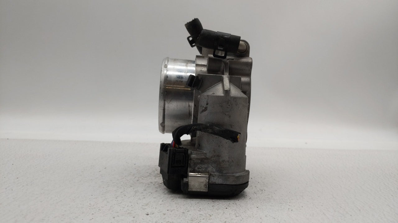 2011-2015 Kia Optima Throttle Body P/N:35100-2G700 Fits 2011 2012 2013 2014 2015 2016 OEM Used Auto Parts - Oemusedautoparts1.com