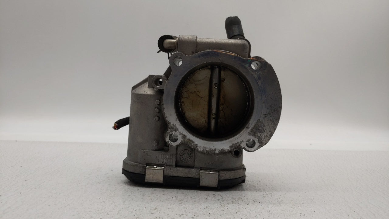 2011-2015 Kia Optima Throttle Body P/N:35100-2G700 Fits 2011 2012 2013 2014 2015 2016 OEM Used Auto Parts - Oemusedautoparts1.com