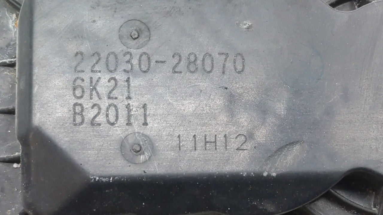 2006-2008 Toyota Rav4 Throttle Body P/N:22030-0H030 22030-28070 Fits 2006 2007 2008 2009 2010 2011 2012 2013 2014 2015 OEM Used Auto Parts - Oemusedautoparts1.com