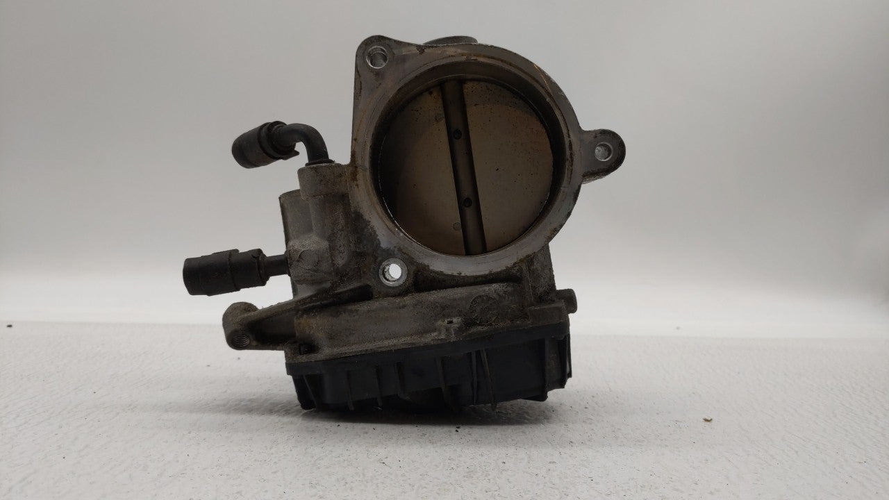 2011-2013 Kia Sorento Throttle Body P/N:28099075 35100-3C700 Fits 2010 2011 2012 2013 2014 OEM Used Auto Parts - Oemusedautoparts1.com