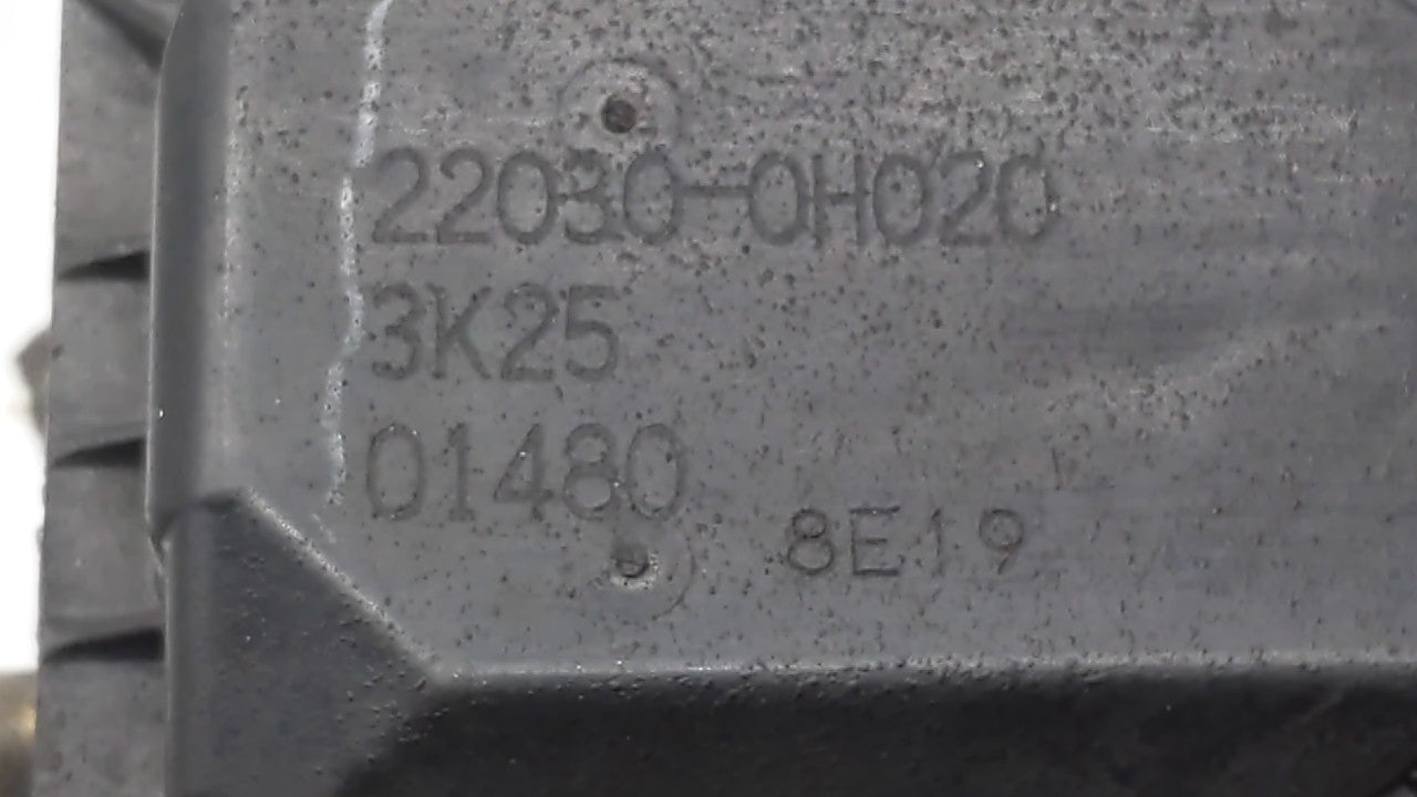 2004-2006 Toyota Camry Throttle Body P/N:22030-28060 22030-0H020 Fits 2004 2005 2006 2007 OEM Used Auto Parts - Oemusedautoparts1.com