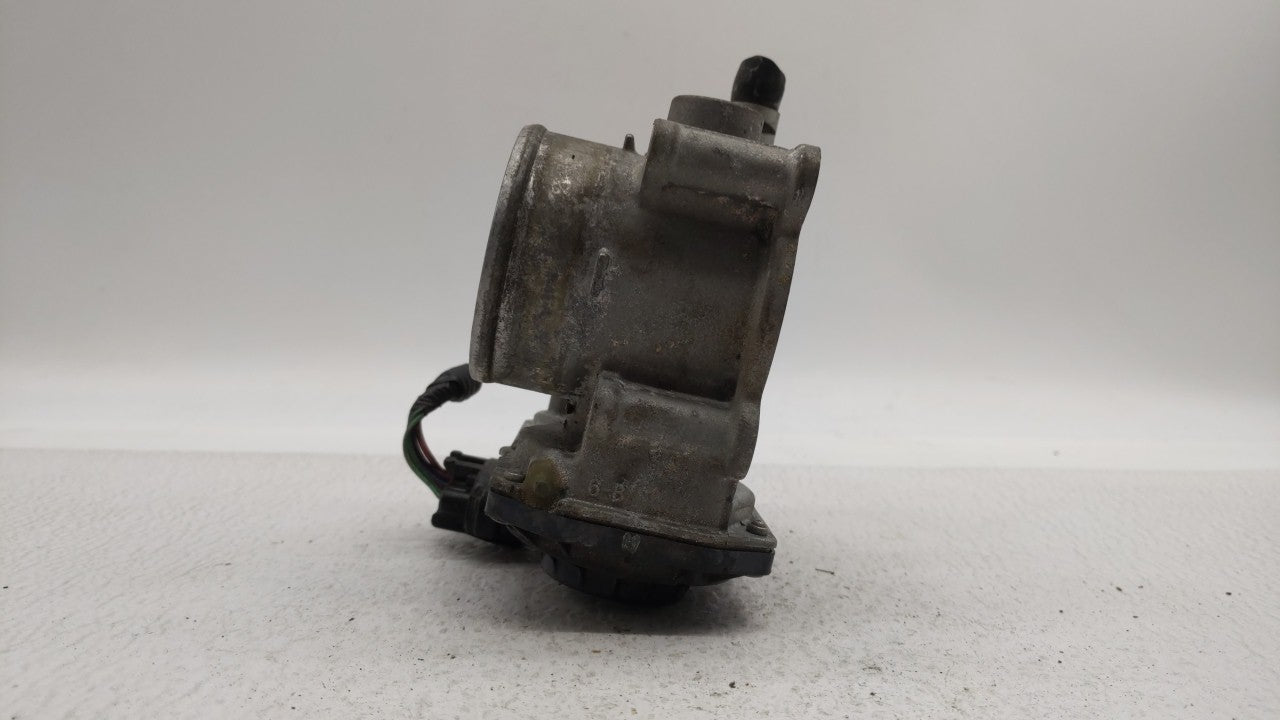 2011-2018 Toyota Corolla Throttle Body P/N:22030-0T080 Fits 2011 2012 2013 2014 2015 2016 2017 2018 OEM Used Auto Parts - Oemusedautoparts1.com