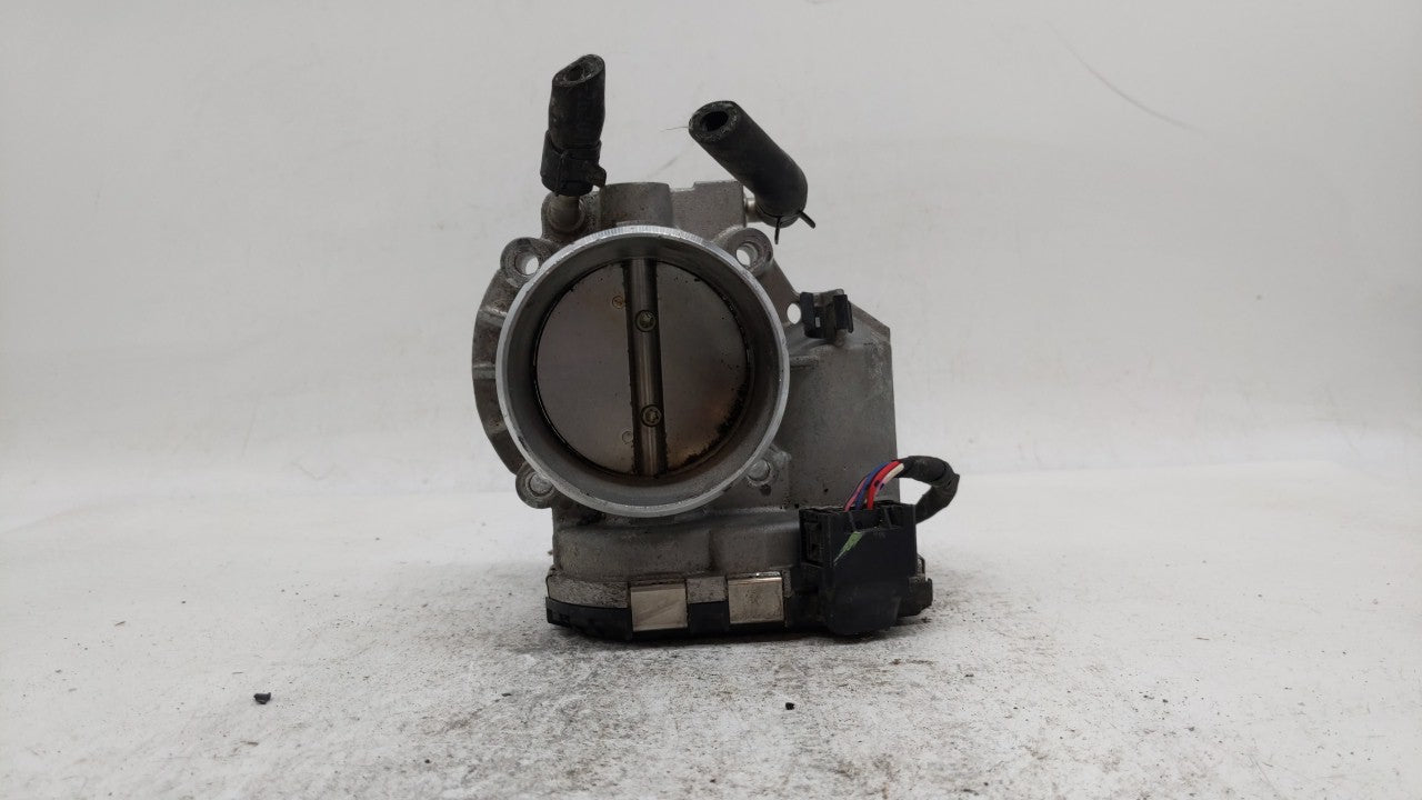 2011-2014 Hyundai Sonata Throttle Body P/N:35100-2G700 Fits 2011 2012 2013 2014 2015 2016 OEM Used Auto Parts - Oemusedautoparts1.com