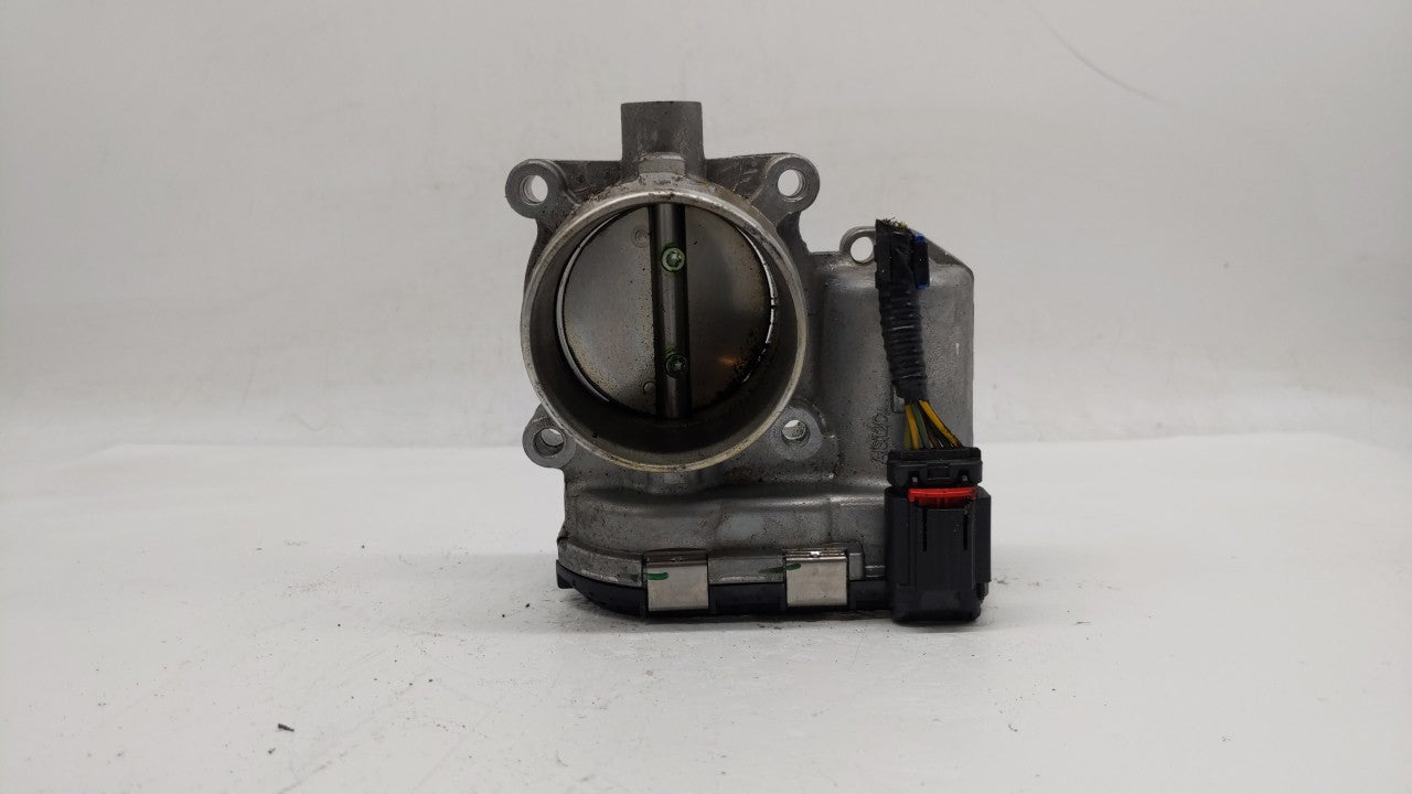 2016-2019 Ford Explorer Throttle Body P/N:DS7E-9F991-BB Fits 2014 2015 2016 2017 2018 2019 2020 2021 2022 OEM Used Auto Parts - Oemusedautoparts1.com