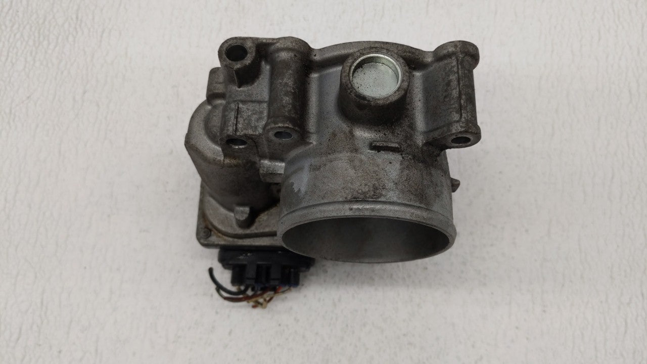 2010-2012 Subaru Legacy Throttle Body P/N:16112AA350 Fits 2010 2011 2012 OEM Used Auto Parts - Oemusedautoparts1.com