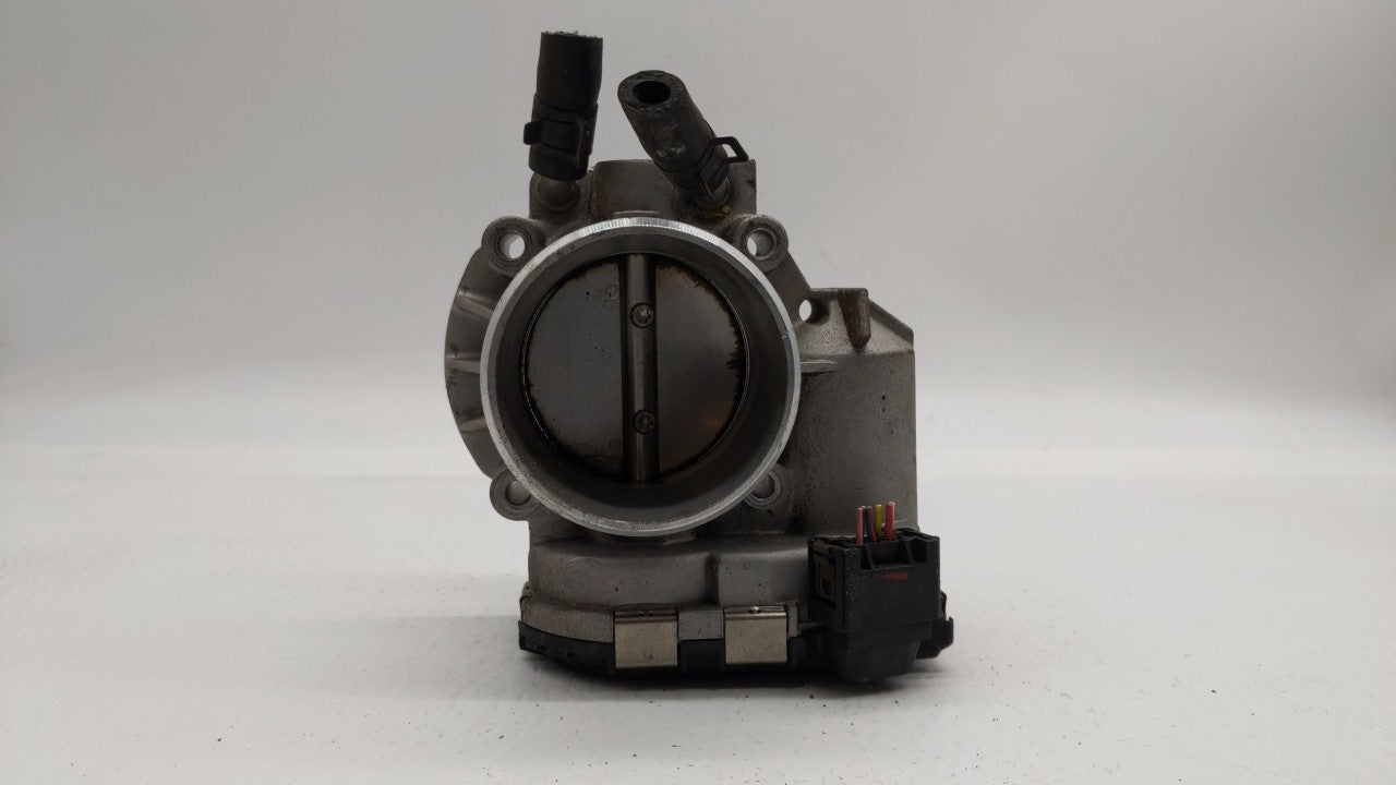 2011-2014 Hyundai Sonata Throttle Body P/N:35100-2G710 Fits 2011 2012 2013 2014 2015 2016 OEM Used Auto Parts - Oemusedautoparts1.com