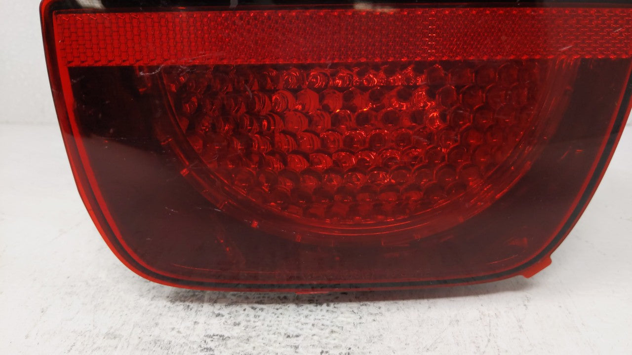 2010-2013 Chevrolet Camaro Tail Light Assembly Passenger Right OEM P/N:PC50040 PC50039 Fits 2010 2011 2012 2013 OEM Used Auto Parts - Oemusedautoparts1.com