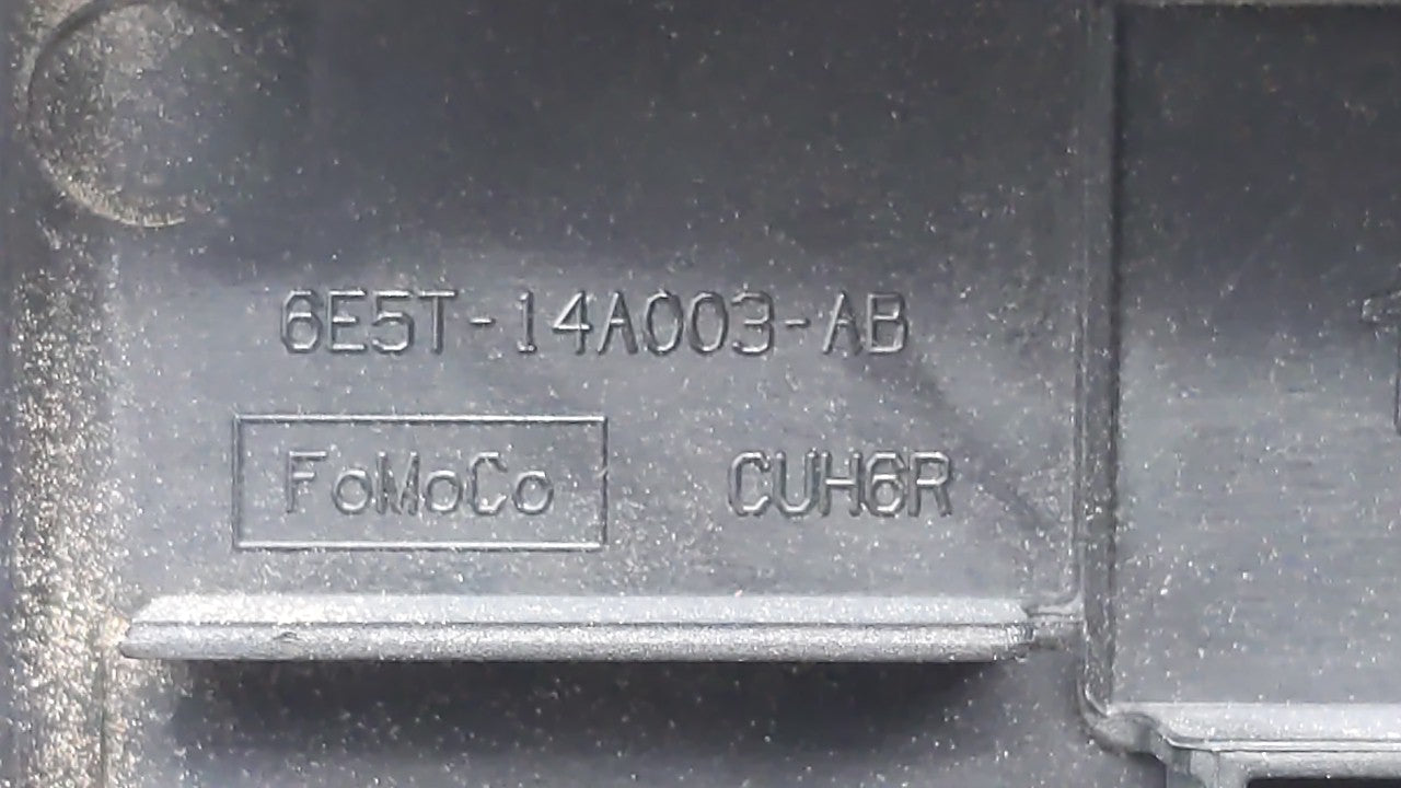 2010-2012 Ford Fusion Fusebox Fuse Box Panel Relay Module P/N:6E5T-14A003-AB BE5T-14290-E Fits 2010 2011 2012 OEM Used Auto Parts - Oemusedautoparts1.com