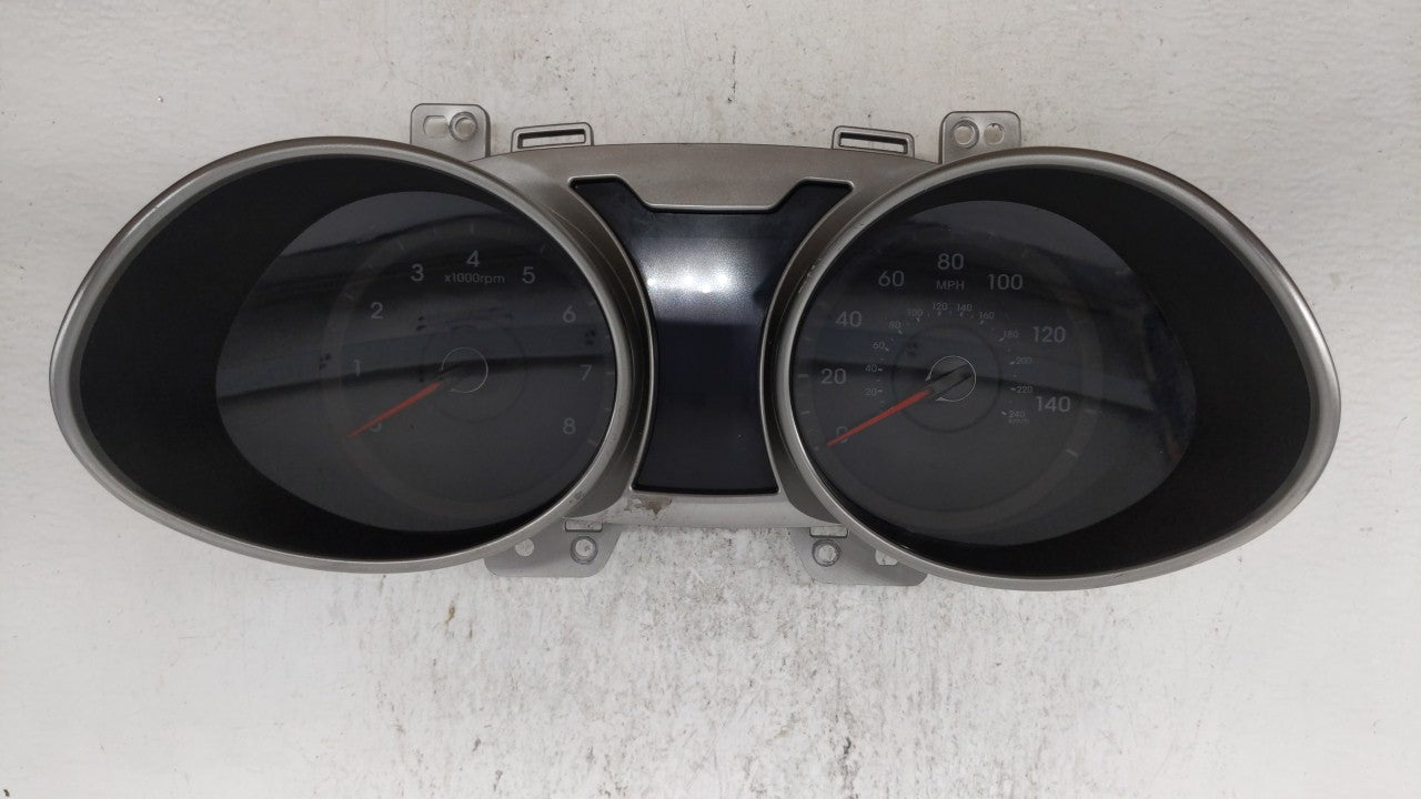 2012-2015 Hyundai Veloster Instrument Cluster Speedometer Gauges P/N:94011-2V330PD5 94001-2V330 Fits 2012 2013 2014 2015 OEM Used Auto Parts - Oemusedautoparts1.com