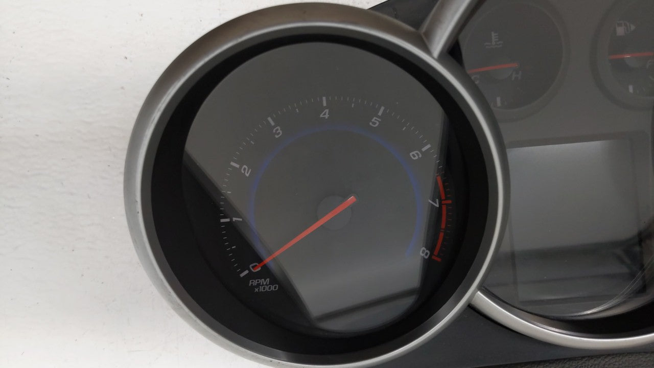 2015-2016 Chevrolet Cruze Instrument Cluster Speedometer Gauges P/N:811511914 94560794 Fits 2015 2016 OEM Used Auto Parts - Oemusedautoparts1.com