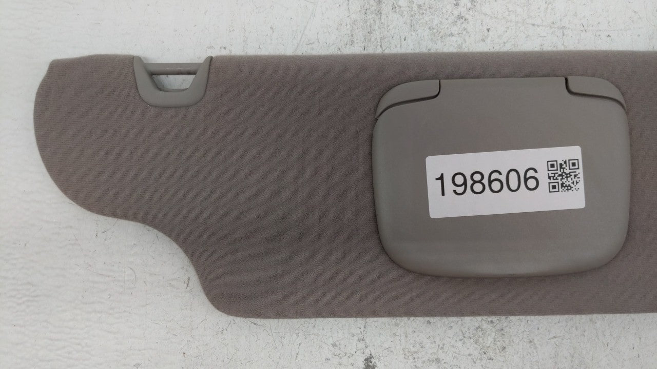 2004 Ford Taurus Sun Visor Shade Replacement Passenger Right Mirror Fits OEM Used Auto Parts - Oemusedautoparts1.com