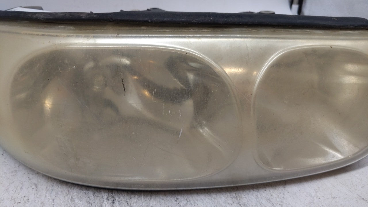 2005-2005 Buick Lesabre Passenger Right Oem Head Light Headlight Lamp - Oemusedautoparts1.com