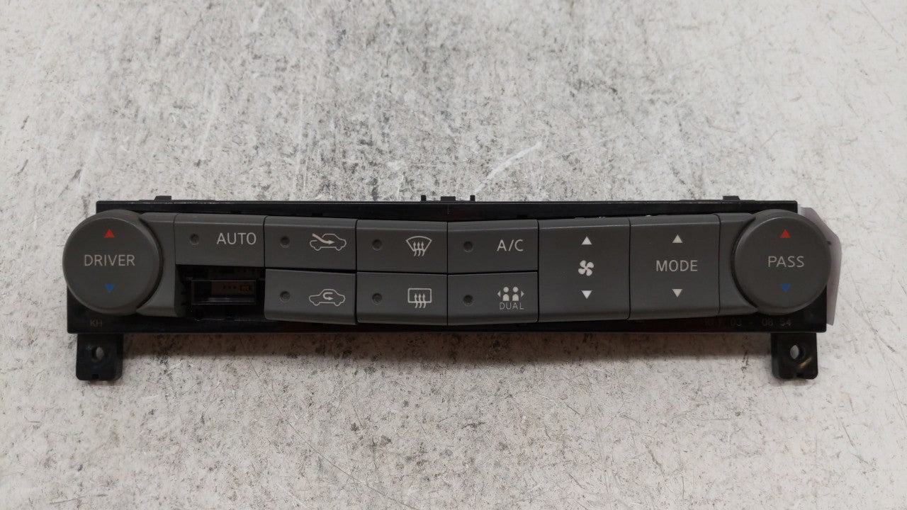 2004-2006 Nissan Maxima Climate Control Module Temperature AC/Heater Replacement P/N:27500 7Y010 27500 7Y000 Fits 2004 2005 2006 OEM Used Auto Parts - Oemusedautoparts1.com