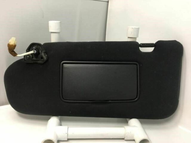 2004 2005 Infiniti Fx35 Driver Left Sun Visor Shade Mirror W29h - Oemusedautoparts1.com