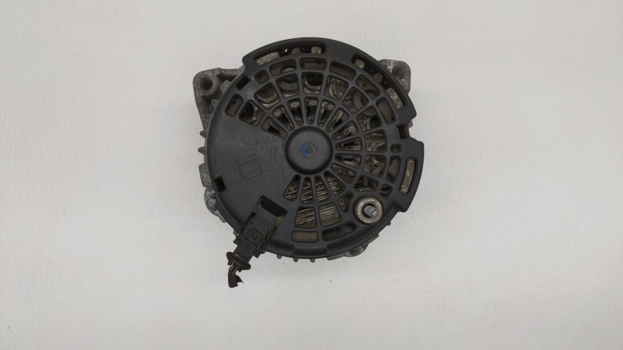 2007-2013 Gmc Sierra 1500 Alternator Replacement Generator Charging Assembly Engine OEM Fits OEM Used Auto Parts - Oemusedautoparts1.com