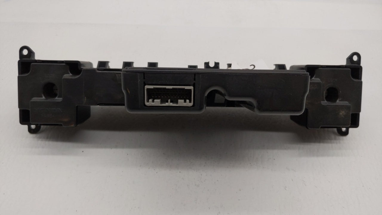 2012-2015 Honda Crosstour Climate Control Module Temperature AC/Heater Replacement P/N:79500TY4C310M1 Fits 2012 2013 2014 2015 OEM Used Auto Parts - Oemusedautoparts1.com