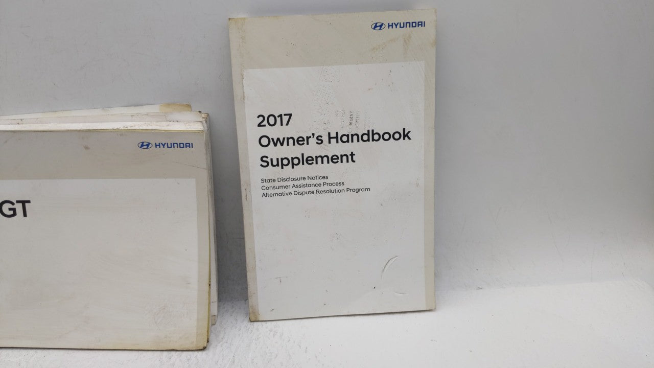 2017 Hyundai Elantra Gt Owners Manual Book Guide OEM Used Auto Parts - Oemusedautoparts1.com