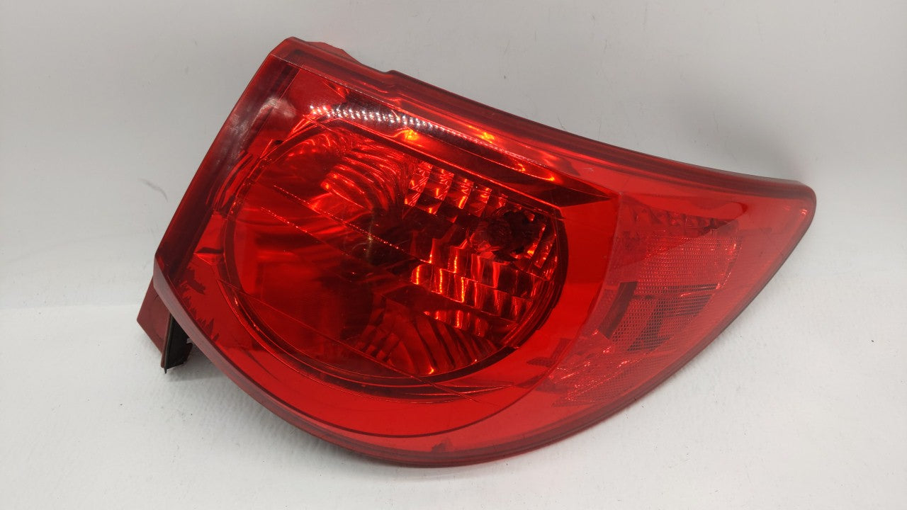 2009-2012 Chevrolet Traverse Driver Left Side Tail Light Taillight Oem 201713 - Oemusedautoparts1.com