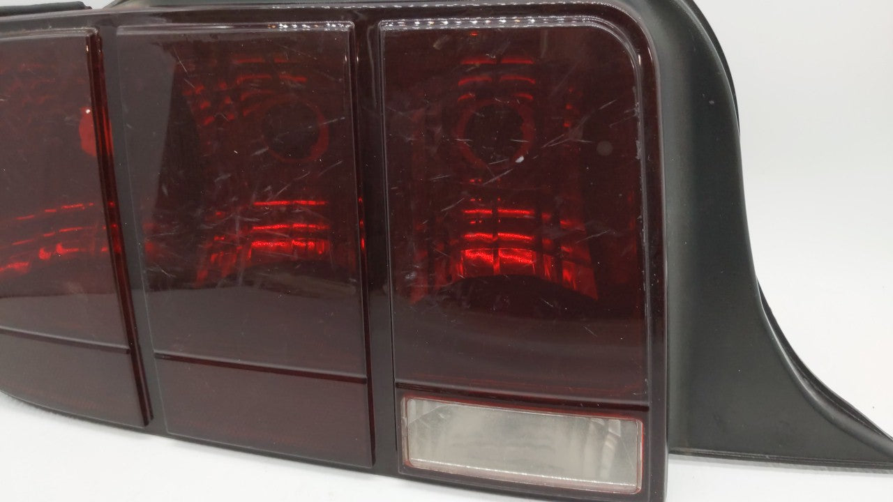 2005-2009 Ford Mustang Tail Light Assembly Driver Left OEM P/N:8R33-13B505-AB Fits 2005 2006 2007 2008 2009 OEM Used Auto Parts - Oemusedautoparts1.com