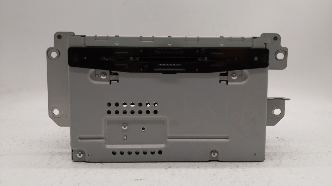 2011-2012 Ford Fusion Radio AM FM Cd Player Receiver Replacement P/N:BE5T-18D822-AB BE5T-18D822-AA Fits 2011 2012 OEM Used Auto Parts - Oemusedautoparts1.com