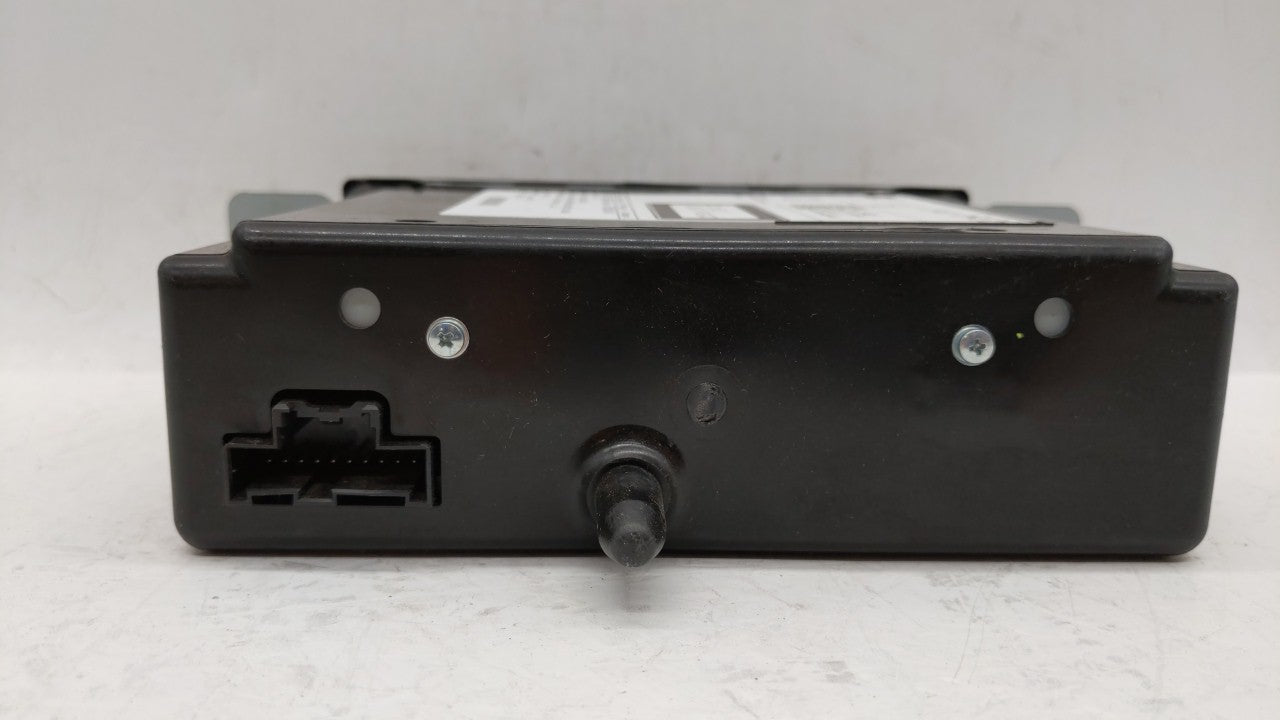 2015-2019 Chevrolet Silverado 1500 Radio AM FM Cd Player Receiver Replacement P/N:13594481 84016435 Fits 2015 2016 2017 2018 2019 OEM Used Auto Parts - Oemusedautoparts1.com