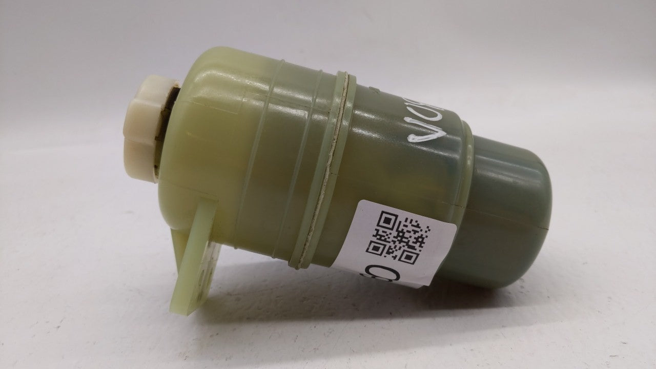 2011 Mitsubishi Outlander Power Steering Reservoir - Oemusedautoparts1.com