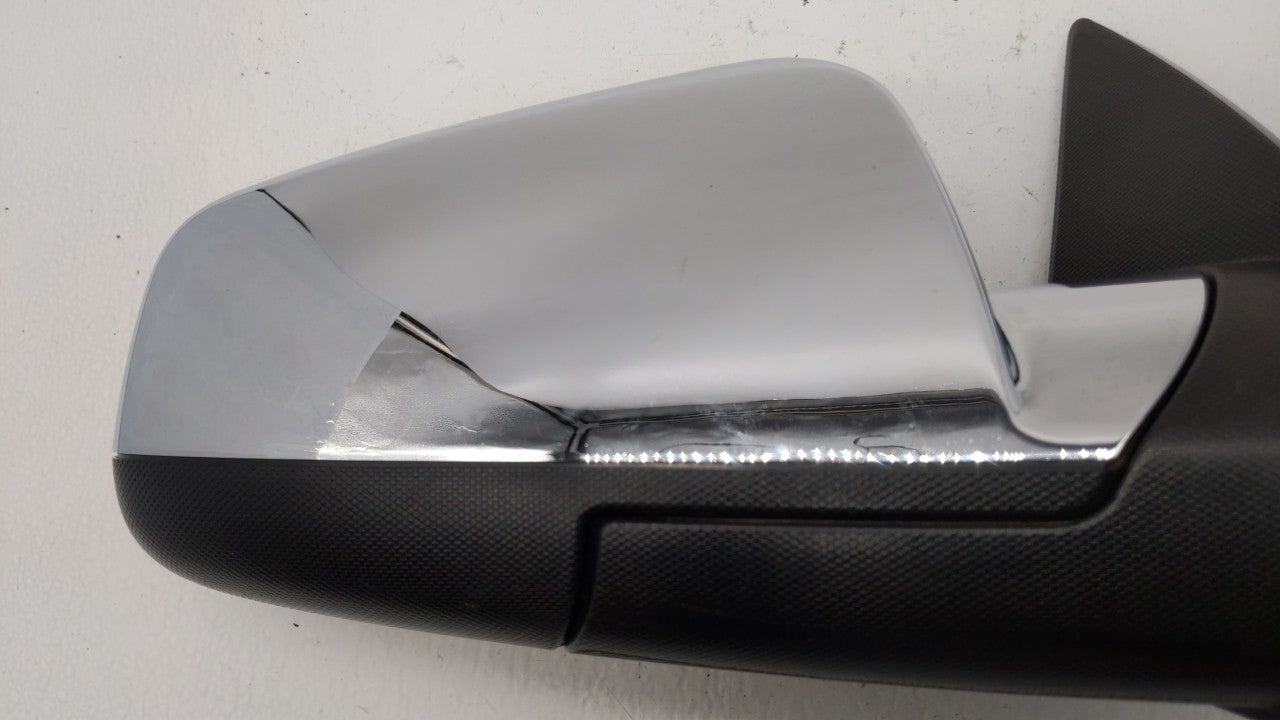 2010-2011 Chevrolet Equinox Side Mirror Replacement Passenger Right View Door Mirror P/N:20858713 208587104 Fits 2010 2011 OEM Used Auto Parts - Oemusedautoparts1.com