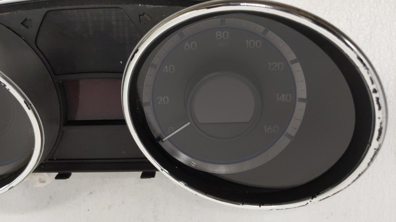 2011-2014 Hyundai Sonata Instrument Cluster Speedometer Gauges P/N:94001-3Q014 94011-3Q010 Fits 2011 2012 2013 2014 OEM Used Auto Parts - Oemusedautoparts1.com