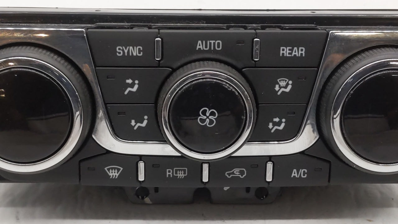 2018 Chevrolet Traverse Climate Control Module Temperature AC/Heater Replacement P/N:23158333 23251326 Fits OEM Used Auto Parts - Oemusedautoparts1.com