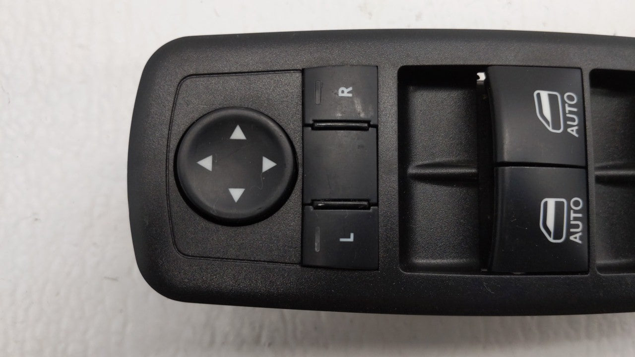 2012 Chrysler Town &amp; Country Driver Left Door Master Power Window Switch 207700 - Oemusedautoparts1.com