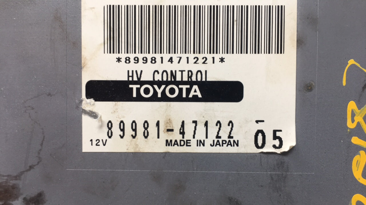 2004 Toyota Prius PCM Engine Computer ECU ECM PCU OEM P/N:89981-47122 Fits OEM Used Auto Parts - Oemusedautoparts1.com