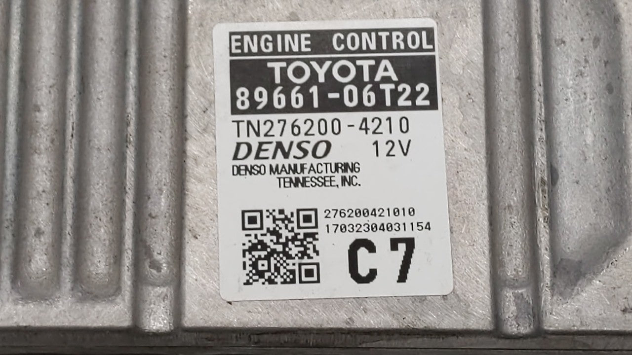 2016-2017 Toyota Camry PCM Engine Computer ECU ECM PCU OEM P/N:89661-06T21 89661-06T22 Fits 2016 2017 OEM Used Auto Parts - Oemusedautoparts1.com