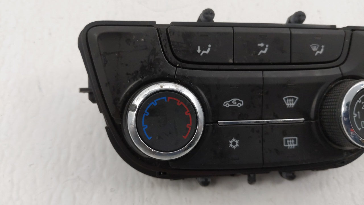 2013-2016 Buick Encore Climate Control Module Temperature AC/Heater Replacement P/N:22944949 22944943 Fits OEM Used Auto Parts - Oemusedautoparts1.com
