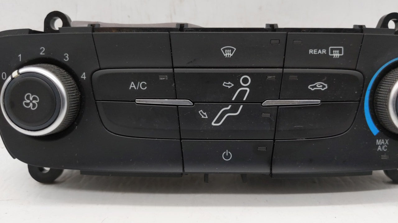 2015-2018 Ford Focus Climate Control Module Temperature AC/Heater Replacement P/N:F1ET-19980-LJ F1ET-19980-JF Fits OEM Used Auto Parts - Oemusedautoparts1.com