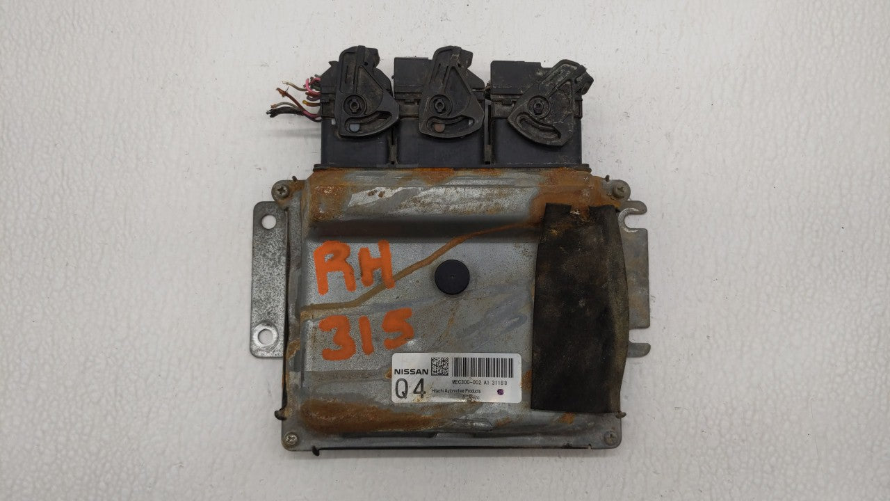 2013-2014 Nissan Altima PCM Engine Computer ECU ECM PCU OEM P/N:MEC300-040 D1 MEC300-001 A1 Fits 2013 2014 OEM Used Auto Parts - Oemusedautoparts1.com