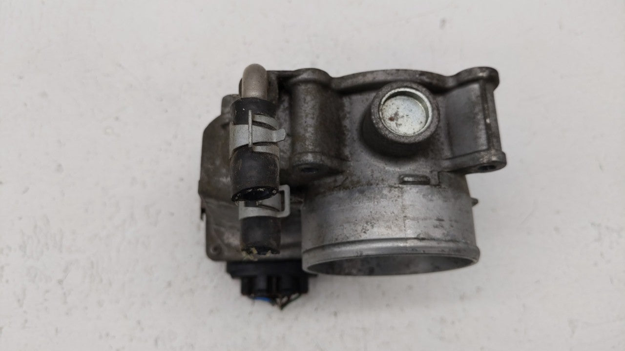 2014-2019 Nissan Rogue Throttle Body P/N:3TA60-01 B 3TA60-01 A Fits 2013 2014 2015 2016 2017 2018 2019 OEM Used Auto Parts - Oemusedautoparts1.com