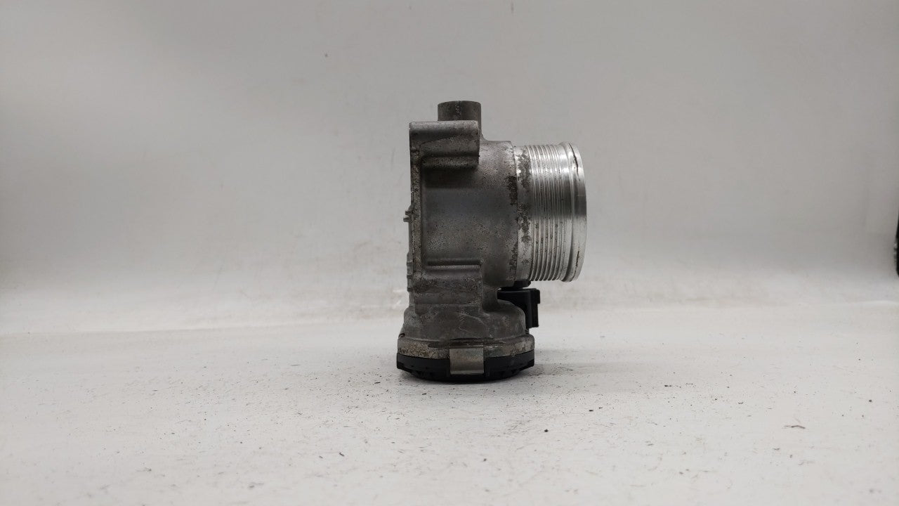 2014-2017 Volkswagen Passat Throttle Body P/N:0 280 750590 06K 133 062 D Fits 2014 2015 2016 2017 OEM Used Auto Parts - Oemusedautoparts1.com