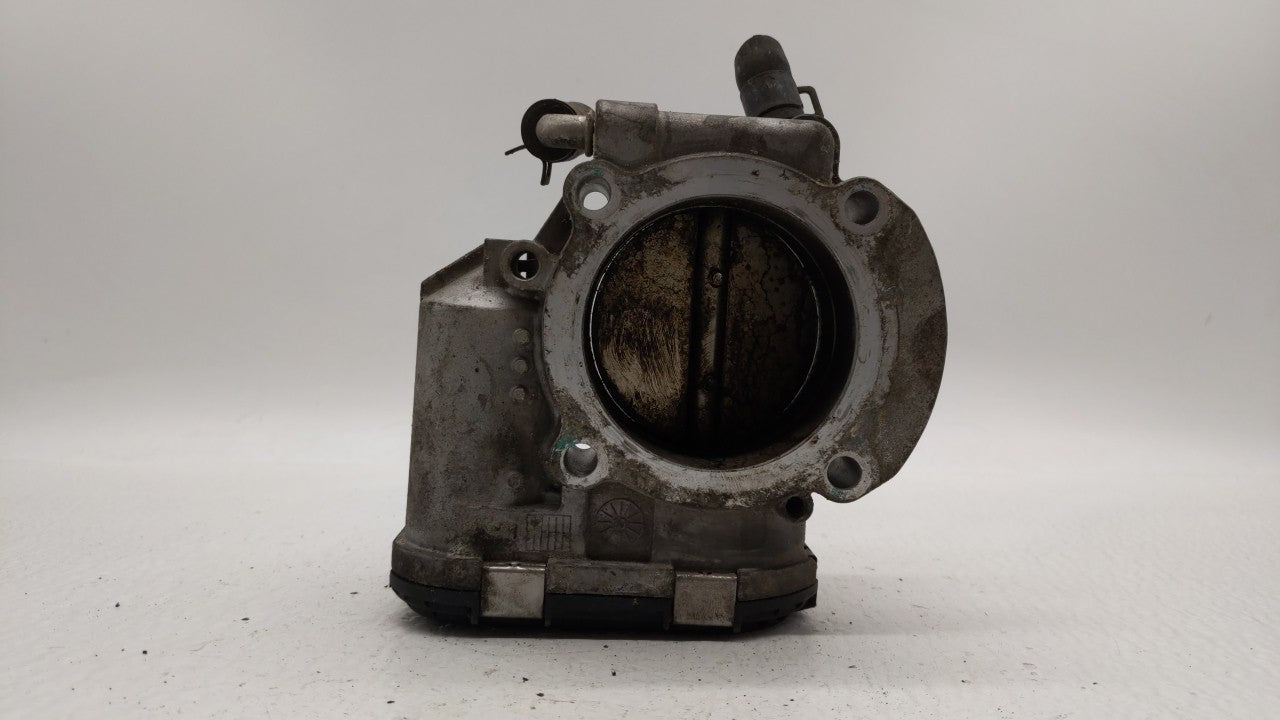 2011-2014 Hyundai Sonata Throttle Body P/N:35100-2G700 Fits 2011 2012 2013 2014 2015 2016 OEM Used Auto Parts - Oemusedautoparts1.com