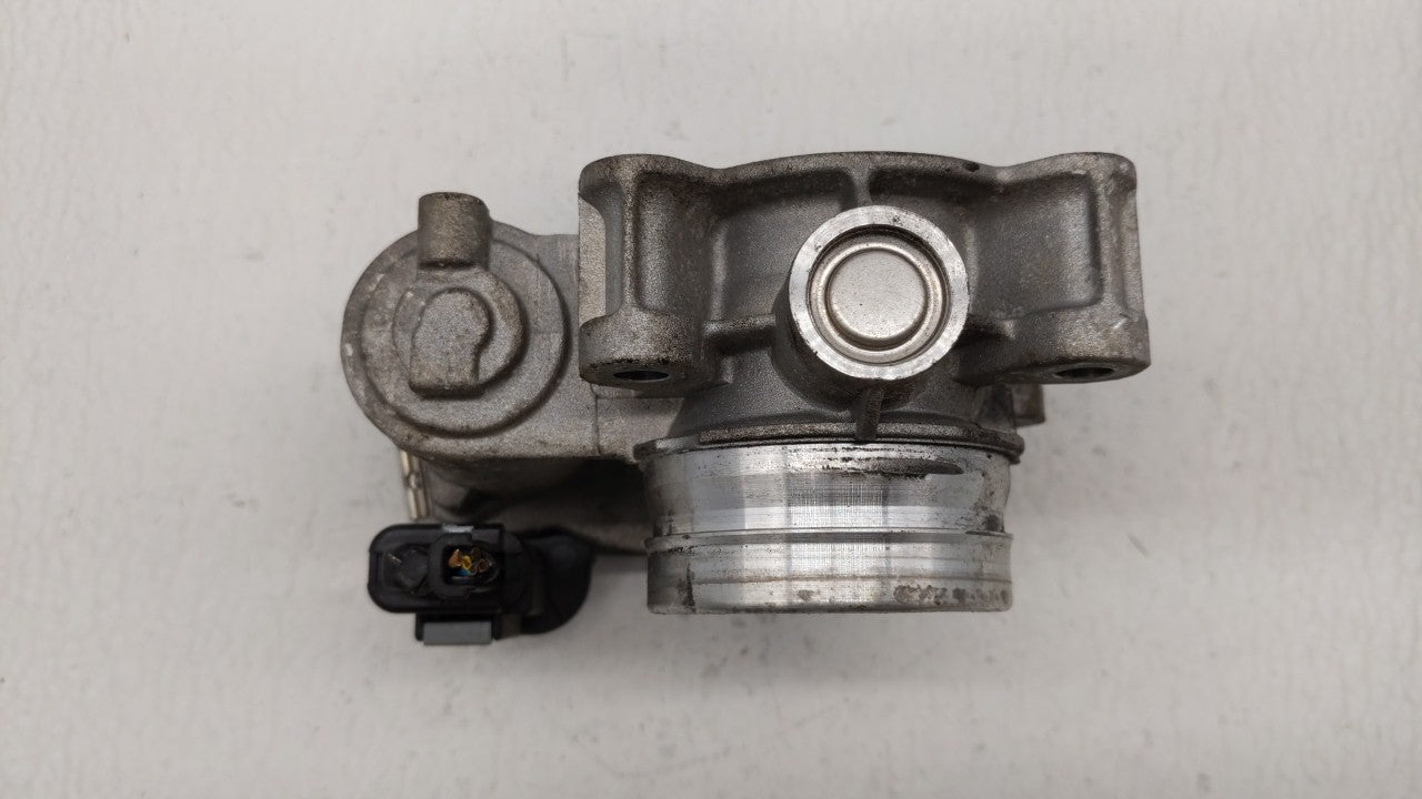 2018-2019 Chevrolet Equinox Throttle Body P/N:12659491BA 12671379AA Fits 2016 2017 2018 2019 OEM Used Auto Parts - Oemusedautoparts1.com