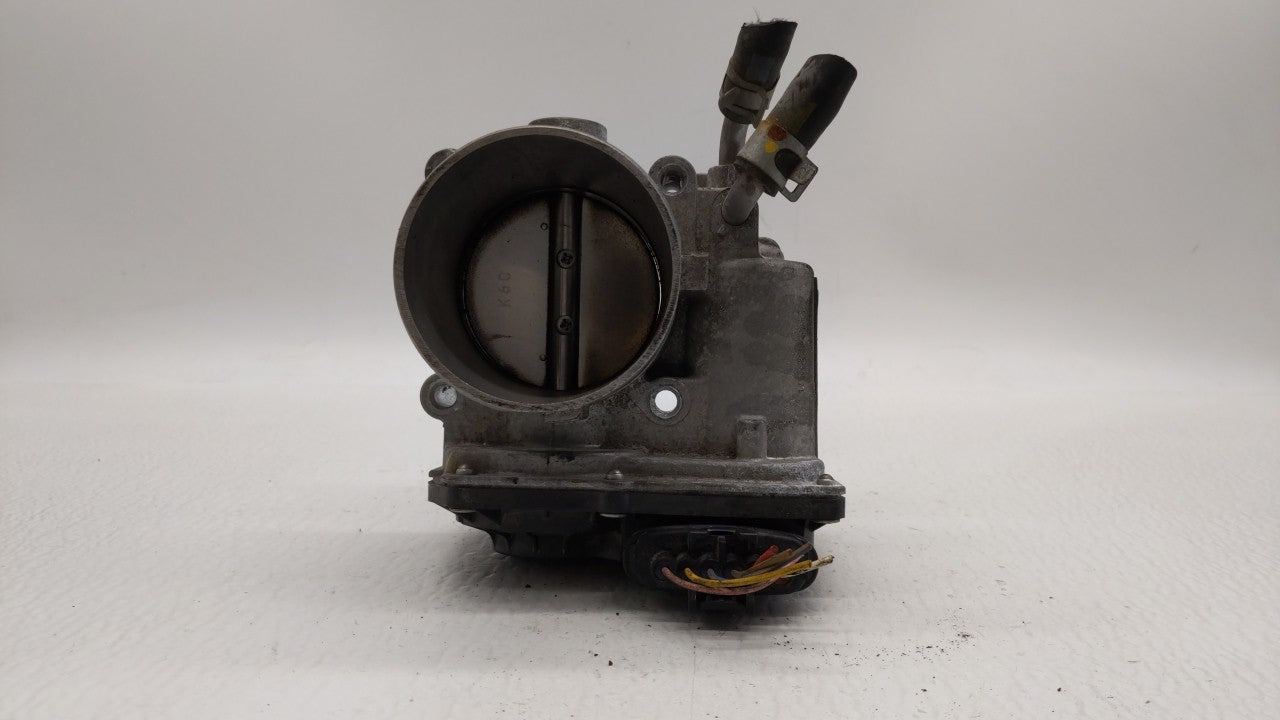 2014-2016 Kia Forte Throttle Body P/N:35100-2E400 Fits 2012 2013 2014 2015 2016 2018 2019 OEM Used Auto Parts - Oemusedautoparts1.com