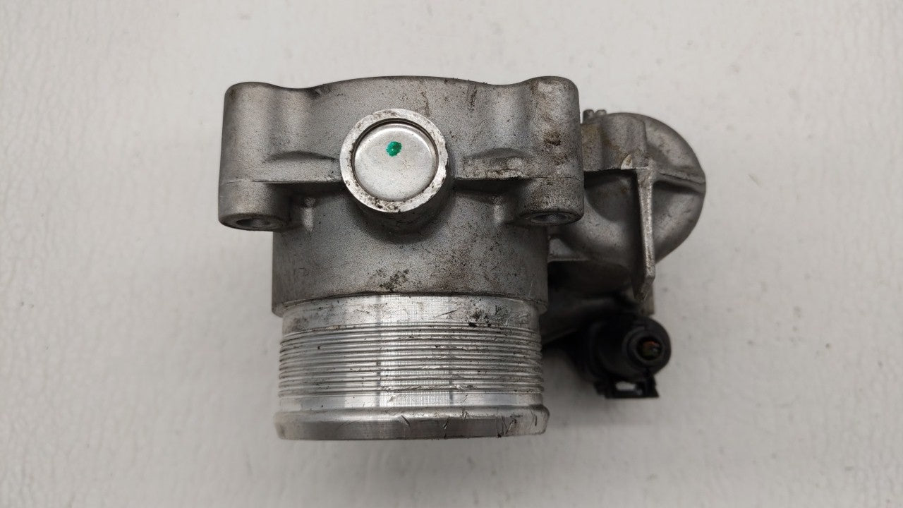 2014-2017 Volkswagen Passat Throttle Body P/N:0 280 750590 06K 133 062 D Fits 2014 2015 2016 2017 OEM Used Auto Parts - Oemusedautoparts1.com