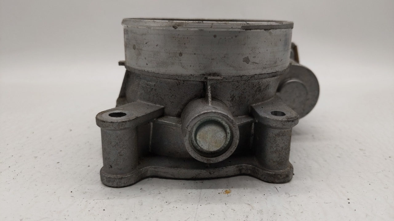 2014-2018 Gmc Sierra 1500 Throttle Body P/N:12678224 12617792 Fits 2014 2015 2016 2017 2018 2019 OEM Used Auto Parts - Oemusedautoparts1.com