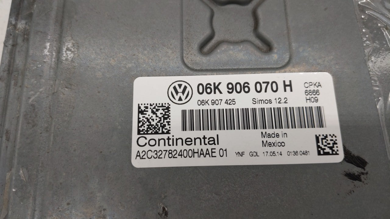 2014 Volkswagen Passat PCM Engine Computer ECU ECM PCU OEM P/N:06K 906 070 H 06K 907 425 C Fits 2015 OEM Used Auto Parts - Oemusedautoparts1.com