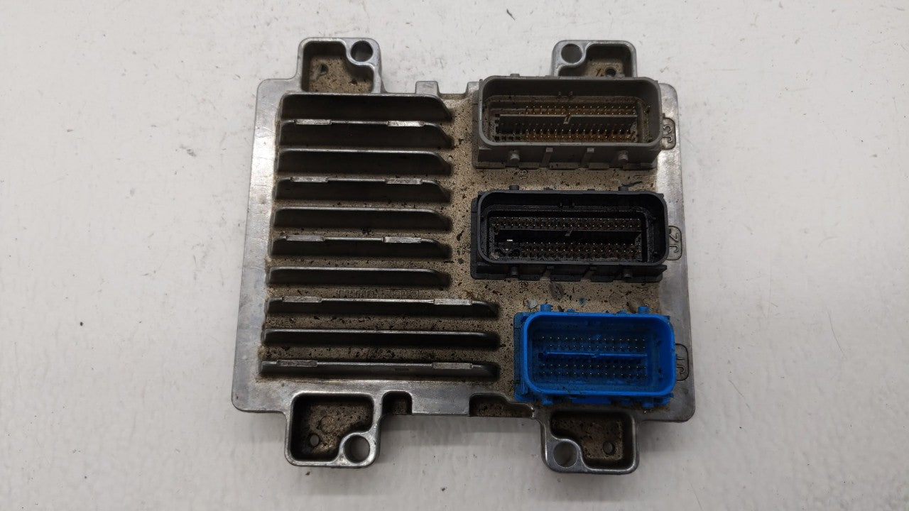 2011 Chevrolet Cruze PCM Engine Computer ECU ECM PCU OEM P/N:12642100 12645606 Fits OEM Used Auto Parts - Oemusedautoparts1.com