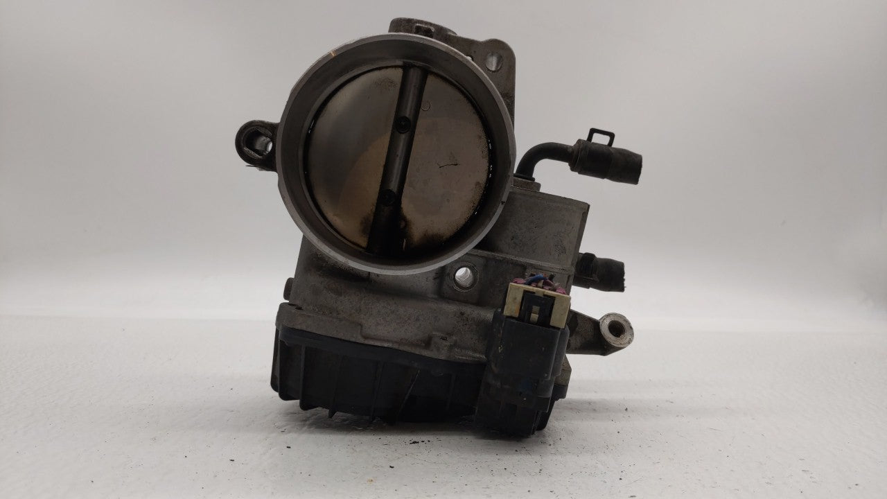 2011-2013 Kia Sorento Throttle Body P/N:28099075 35100-3C700 Fits 2010 2011 2012 2013 2014 OEM Used Auto Parts - Oemusedautoparts1.com