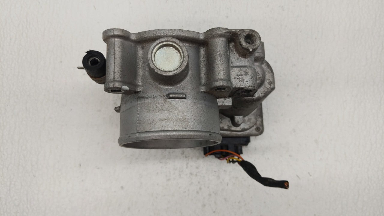 2019 Kia Forte Throttle Body P/N:35100-2E710 Fits OEM Used Auto Parts - Oemusedautoparts1.com