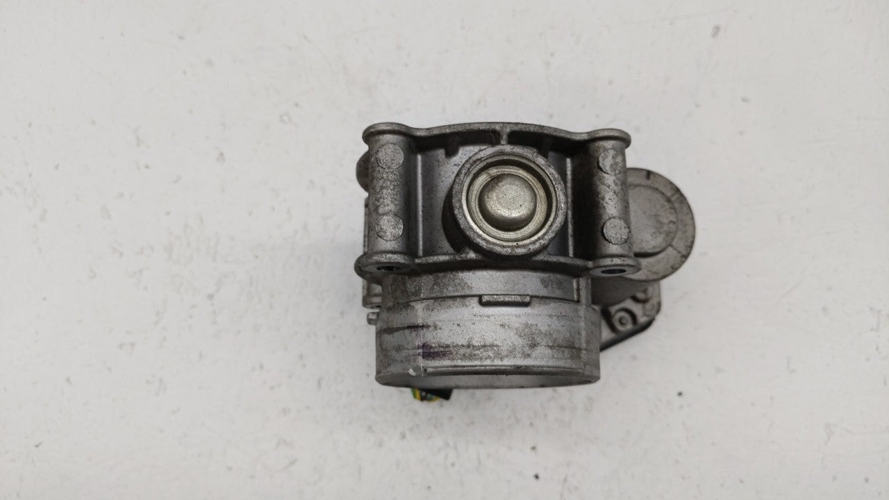 2013-2019 Ford Fusion Throttle Body P/N:DS7E-9F991-AD DS7E-9F991-AF Fits 2013 2014 2015 2016 2017 2018 2019 2020 OEM Used Auto Parts - Oemusedautoparts1.com