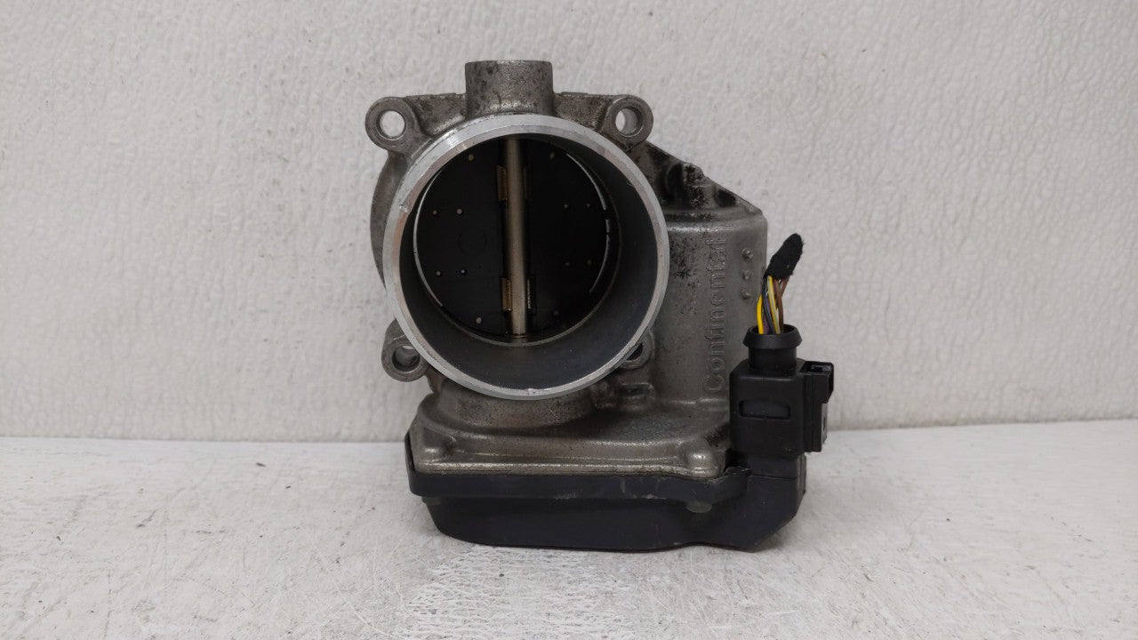 2009-2018 Volkswagen Tiguan Throttle Body P/N:06F 133 062 E 06F 133 062 J Fits OEM Used Auto Parts - Oemusedautoparts1.com